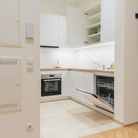 Brand Cozy Apartment Вена Экстерьер фото